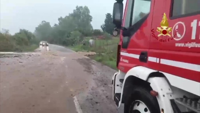 Maltempo in Sardegna, le immagini dei Vigili del Fuoco al lavoro Maltempo in Sardegna, le immagini dei Vigili del Fuoco al lavoro