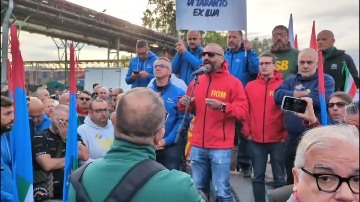 Sciopero all'Ex Ilva di Taranto, Brigati (Fiom): "Mobilitazione fino a quando non avremo risposte"- Video Sciopero all'Ex Ilva di Taranto, Brigati (Fiom): "Mobilitazione fino a quando non avremo risposte"- Video
