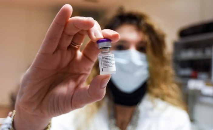 Oltre 21 mila vaccinati oggi in Piemonte, duro scontro Icardi-Grimaldi sui dati della campagna Oltre 21 mila vaccinati oggi in Piemonte, duro scontro Icardi-Grimaldi sui dati della campagna
