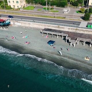 Ambiente: a Vesima clean-up della spiaggia con Marevivo, Arca Fondi e Bper