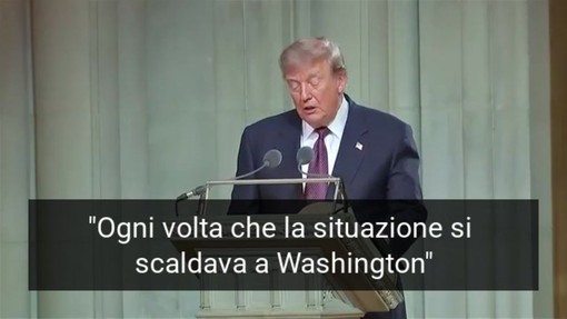 Trump e l'elogio al funerale di Graham: "Piaceva a tutti. Anzi, no"