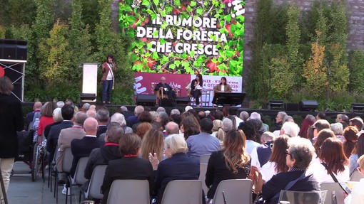 Festival Nazionale dell'Economia Civile: partecipazione femminile e premiazioni sul palco dell'ultima giornata