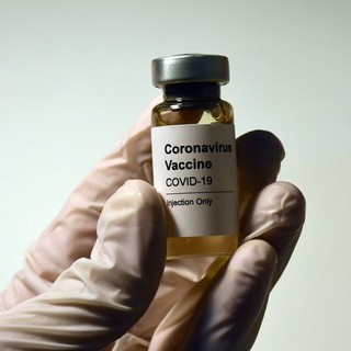 Oggi oltre 36.800 vaccini contro il Covid: priorità alle terze dosi