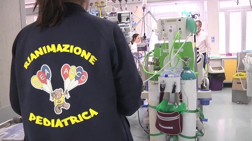 Bimbi e rischio caldo, il medico: "Al Pronto soccorso del Bambino Gesù uno su quattro per le alte temperature"