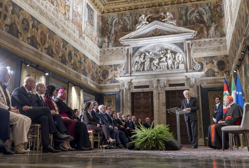 Mattarella “In tempi di incertezza il futuro va disegnato dai giovani” Mattarella “In tempi di incertezza il futuro va disegnato dai giovani”