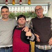 "Io qui lavoro", il ristorante che forma i ragazzi a Ostia "Io qui lavoro", il ristorante che forma i ragazzi a Ostia