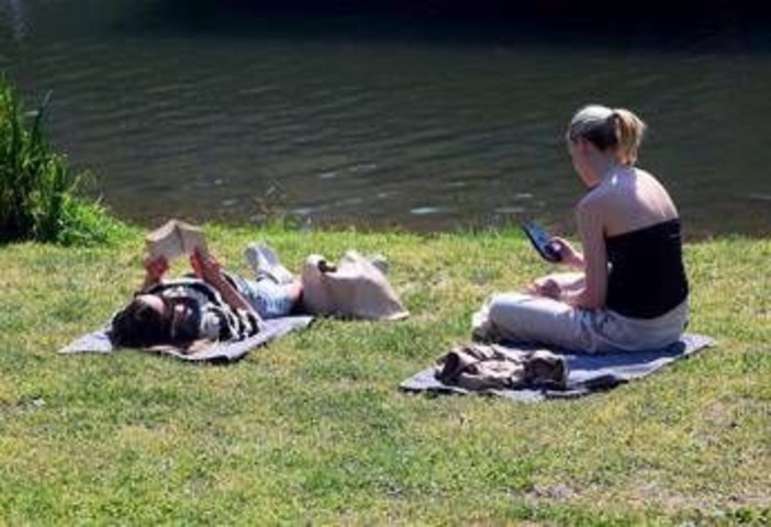 Caldo allenta la morsa sull'Italia, oggi solo una città da bollino arancione Caldo allenta la morsa sull'Italia, oggi solo una città da bollino arancione