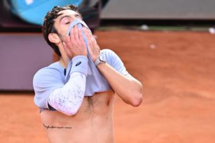 Musetti salta anche Wimbledon: "Preparazione incompleta, ci vediamo presto"