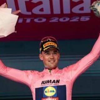 Giro d'Italia, la classifica generale dopo le prime tre tappe. Comanda Pedersen