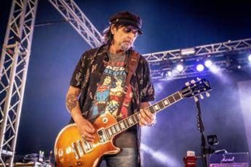 E' morto Phil Campbell, il chitarrista dei Motorhead aveva 64 anni E' morto Phil Campbell, il chitarrista dei Motorhead aveva 64 anni