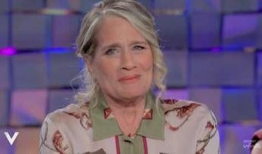 Heather Parisi a Verissimo chiude il 'caso Cuccarini': "L'ho scoperta io, tra noi mai problemi" Heather Parisi a Verissimo chiude il 'caso Cuccarini': "L'ho scoperta io, tra noi mai problemi"