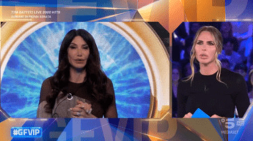 Gaffe al Gf Vip, Ilary Blasi sbaglia il numero delle regioni italiane: "Sono 21"