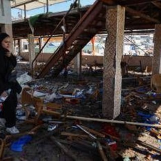 Gaza, &quot;almeno 40 morti in attacco a internet café&quot;. Incontro Netanyahu-Trump il 7 luglio