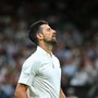 Wimbledon, Djokovic litiga con il suo angolo: "State calmi" Wimbledon, Djokovic litiga con il suo angolo: "State calmi"