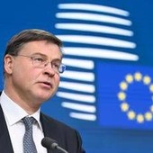 Ue, Dombrovskis: "Esamineremo a fondo le richieste di Italia e Grecia, no a nuove forme di flessibilità" Ue, Dombrovskis: "Esamineremo a fondo le richieste di Italia e Grecia, no a nuove forme di flessibilità"