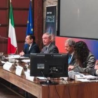 Urso: "Spazio e mare, due settori per lo sviluppo dell'eccellenza scientifica e manifatturiera italiana" Urso: "Spazio e mare, due settori per lo sviluppo dell'eccellenza scientifica e manifatturiera italiana"