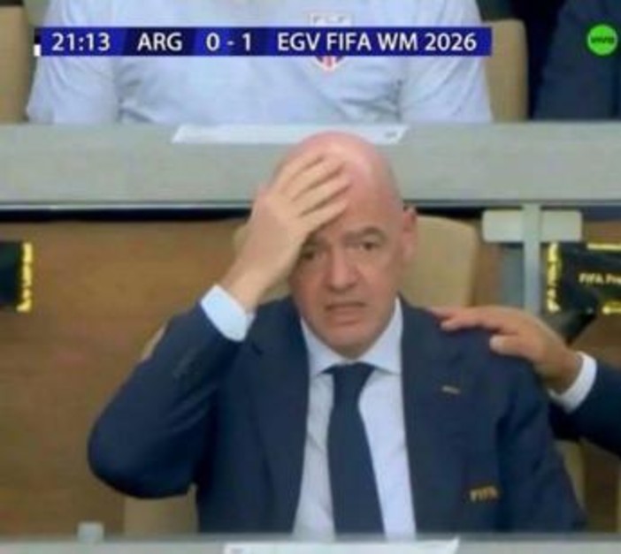 Segna l'Egitto, la reazione di Infantino è già il meme dei Mondiali Segna l'Egitto, la reazione di Infantino è già il meme dei Mondiali