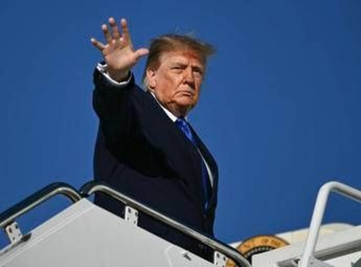 Ucraina, Musk riaccende Starlink: ordine di Trump. Europa cerca un negoziatore per trattare con Putin