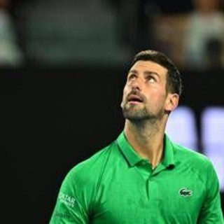 Djokovic, il rito all'Australian Open: "Ogni giorno abbraccio un fico brasiliano nei giardini di Melbourne, mi cura" Djokovic, il rito all'Australian Open: "Ogni giorno abbraccio un fico brasiliano nei giardini di Melbourne, mi cura"