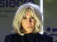 Fake news sul sesso di Brigitte Macron, 10 condannati per cyberbullismo
