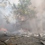 Missili e droni russi nella regione di Kiev, un bambino tra le vittime