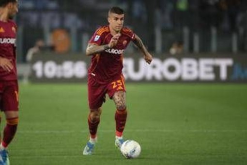 Parma-Roma, contatto Valenti-Mancini in area: era rigore? Parma-Roma, contatto Valenti-Mancini in area: era rigore?