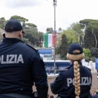 Corte Ue: "Divieto di tatuaggi per le forze di polizia è discriminatorio nei confronti delle donne" Corte Ue: "Divieto di tatuaggi per le forze di polizia è discriminatorio nei confronti delle donne"