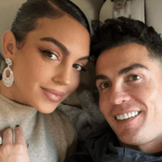 Georgina Rodriguez compie gli anni, Ronaldo: "Auguri alla donna della mia vita" Georgina Rodriguez compie gli anni, Ronaldo: "Auguri alla donna della mia vita"