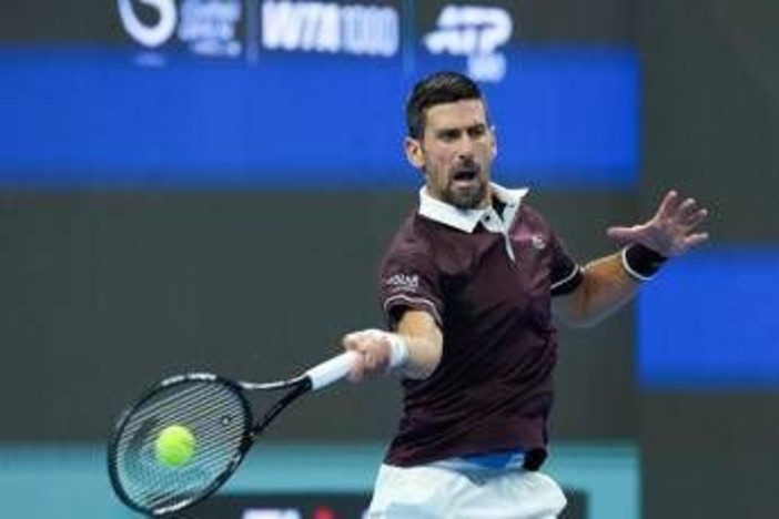 Medvedev squalificato: Djokovic in finale a Pechino