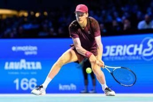 Sinner, polemica con l'arbitro a Vienna: "Hai sbagliato" Sinner, polemica con l'arbitro a Vienna: "Hai sbagliato"