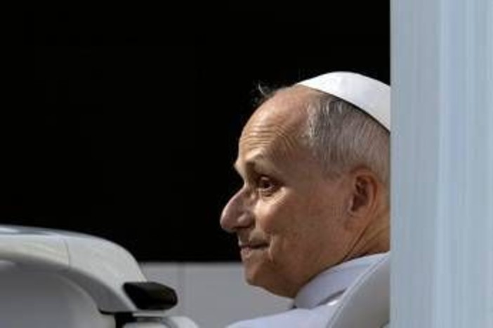 Papa Leone ha votato per posta alle elezioni di midterm. La Cnn: "Il Pontefice fa la storia"
