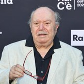Lino Banfi, oggi spegne 90 candeline: chi è davvero Pasquale Zagaria Lino Banfi, oggi spegne 90 candeline: chi è davvero Pasquale Zagaria