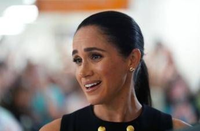 Meghan Markle lancia il calendario dell'Avvento, spunta la proposta 'economica' del sacerdote