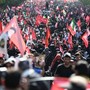 Iran, iniziata a Teheran processione per funerali di Khamenei Iran, iniziata a Teheran processione per funerali di Khamenei
