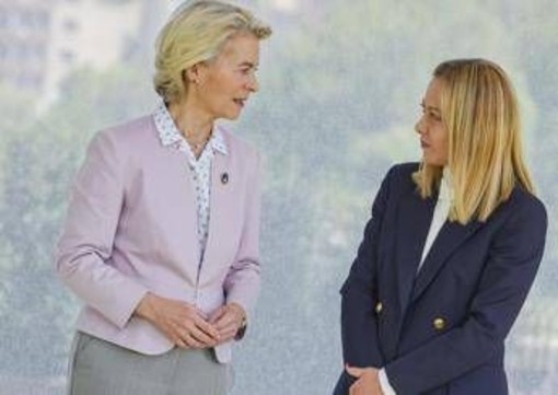 Flessibilità di bilancio, fonti Ue su lettera Meloni: "Le porte della Commissione non sono chiuse" Flessibilità di bilancio, fonti Ue su lettera Meloni: "Le porte della Commissione non sono chiuse"