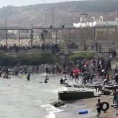 Migranti, fonti Palazzo Chigi: "Governo valuta sospensione Schengen con la Spagna"