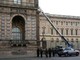 Louvre, il furto da film in 7 minuti. Macron: &quot;Recupereremo i gioielli&quot;