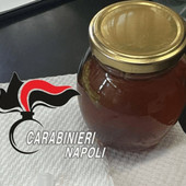 Cos'è il 'miele da sballo', l'esperta: "Thc fino al 90%, può causare psicosi e coma"