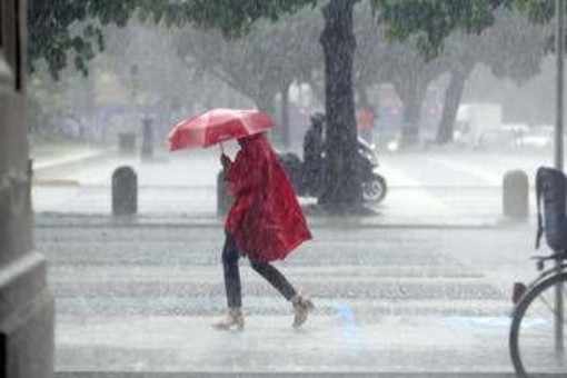 Maltempo, scuole chiuse per allerta meteo venerdì 9 ottobre: l'elenco dei comuni interessati