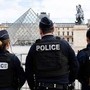 Furto al Louvre, ora i gioielli della Corona rischiano la distruzione: é corsa contro il tempo