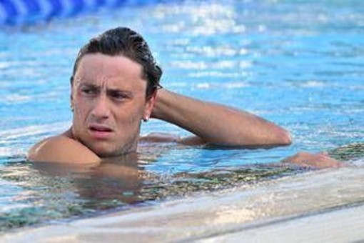 Mondiali nuoto Singapore, Martinenghi spaziale: argento nei 100 rana
