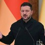 Ucraina, il sondaggio: testa a testa Zelensky-Zaluzhny in caso di elezioni