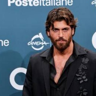 Ascolti tv, Sandokan su Rai1 domina con il 34% Ascolti tv, Sandokan su Rai1 domina con il 34%