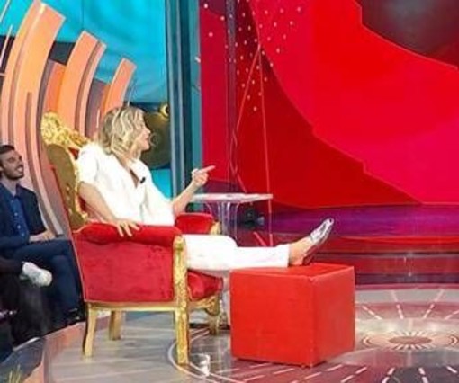 Ballando con le stelle, Fialdini e l'infortunio: "Risonanza magnetica e saprò" Ballando con le stelle, Fialdini e l'infortunio: "Risonanza magnetica e saprò"