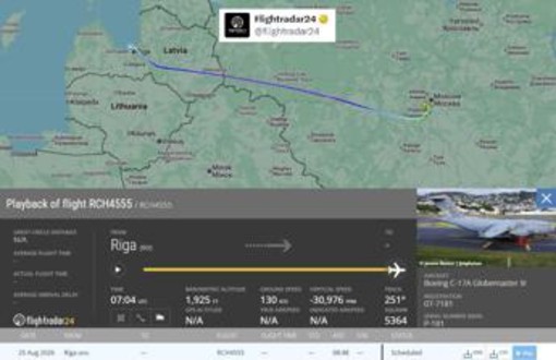 Russia, media: aereo militare Usa atterrato a Mosca, dal Cremlino nessuna informazione Russia, media: aereo militare Usa atterrato a Mosca, dal Cremlino nessuna informazione