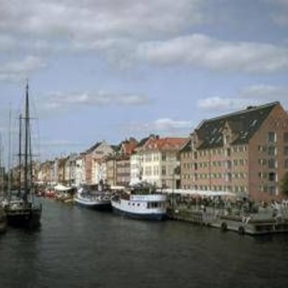 Copenaghen cambia, i socialdemocratici sconfitti dopo oltre 100 anni Copenaghen cambia, i socialdemocratici sconfitti dopo oltre 100 anni