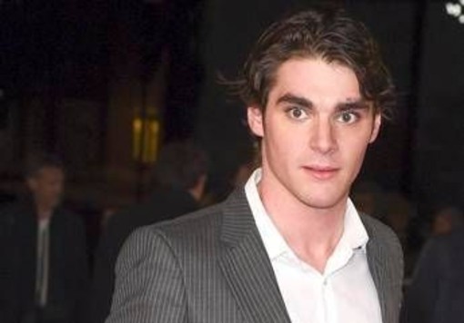 RJ Mitte, il toccante post di Bryan Cranston per la morte del figlio in 'Breaking Bad'