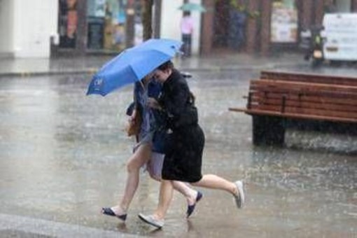 Tornano i temporali, dopo il caldo record ecco il maltempo: le previsioni meteo Tornano i temporali, dopo il caldo record ecco il maltempo: le previsioni meteo