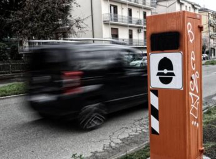 Autovelox, nuove regole al via: decreto pubblicato in Gazzetta Ufficiale Autovelox, nuove regole al via: decreto pubblicato in Gazzetta Ufficiale