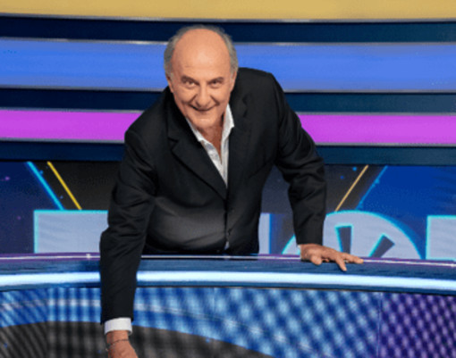 'La Ruota della Fortuna' festeggia i 70 anni di Gerry Scotti: oggi puntata speciale 'La Ruota della Fortuna' festeggia i 70 anni di Gerry Scotti: oggi puntata speciale